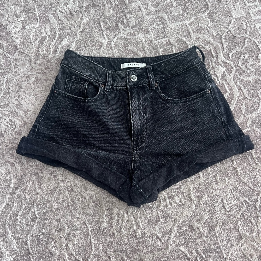 Pacsun mom shorts size 24